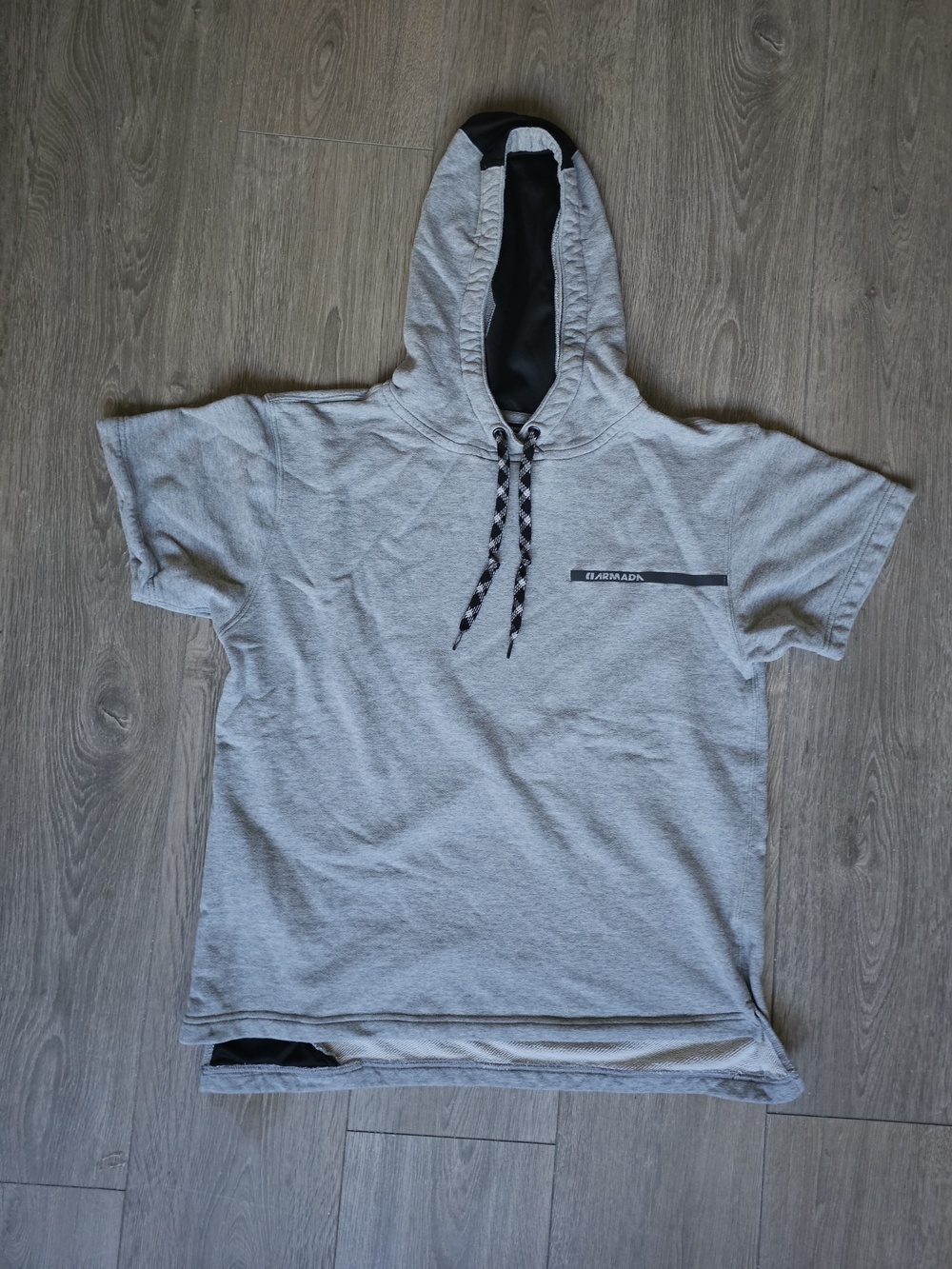 Light Gray Short-Sleeve Hooded Ski Sweat Shirt with Ski Pass Pocket